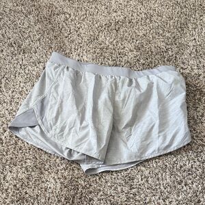 Under Armour Women's Light Gray Athletic Shorts